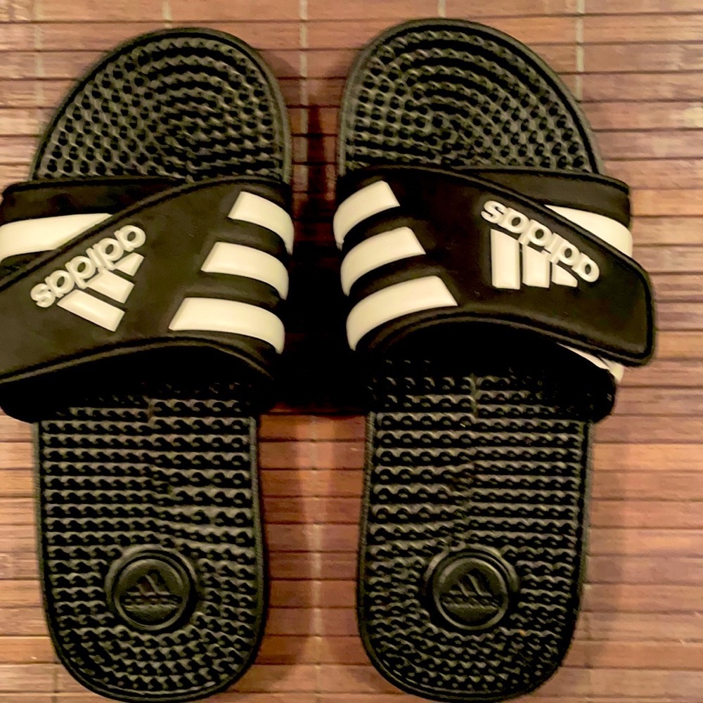 EUC-Adidas Adissage Sport Slides